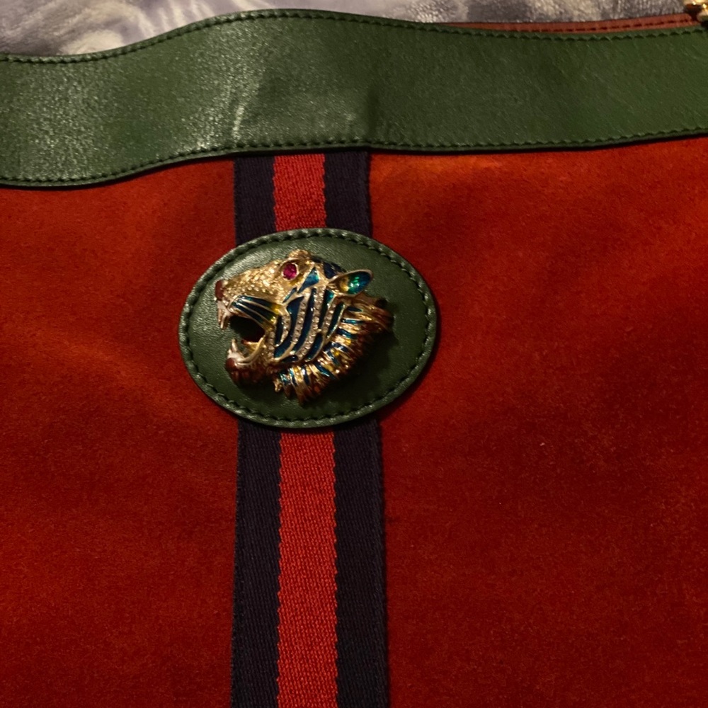 Gucci Medium Suede Rajah - Picture 4 of 10